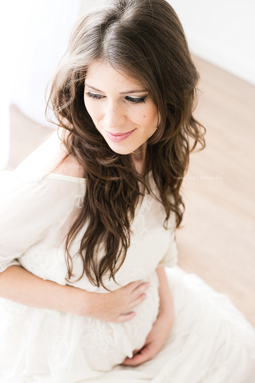 AnaReis_FotografiaGestanteEstudioLuzNatural_SaoJoseDosCampos_Camila_0007