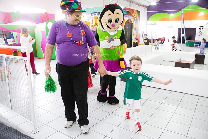 AnaReis_FotografiaFestaInfantil_BeeHappySaoJoseDosCampos_Enzo_0085